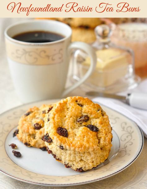 Newfoundland Raisin Buns. Traditional Newfoundland raisin tea buns are a cousin to scones and biscuits. Everyone's Mom or Nan made them. Perfect with a steaming cup of tea. Raisin Tea Buns, Tea Buns, Raisin Buns, Newfoundland Recipes, Rock Recipes, Biscuit Bread, Tea Biscuits, Terra Nova, Canadian Food