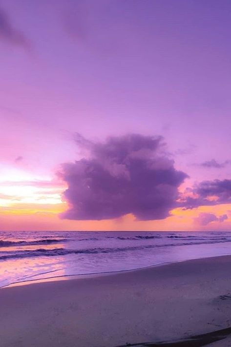 Athstetic Purple, Purple Beach Aesthetic, Purple Summer Aesthetic, Complementary Colors Examples, Astetic Pics, Lavender Beach, Lavender Sunset, Violet Sunset, Violet Summer