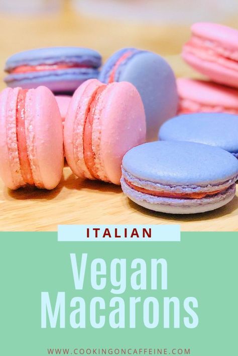 Italian Macarons, Vegan Macarons, Egg Allergy, Vegan Italian, Desserts Vegan, Macaron Recipe, Sem Lactose, Vegan Dessert Recipes, Vegan Treats