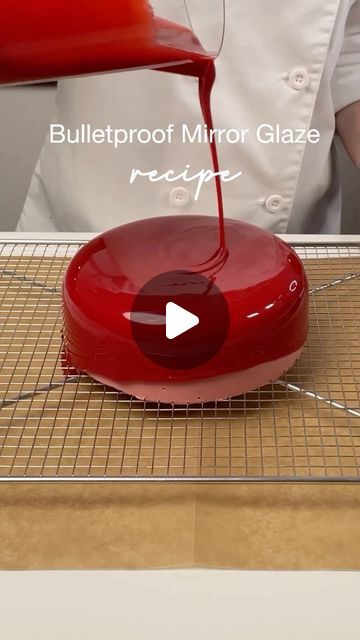 Cake Glaze Icing, Bulletproof Recipes, Mirror Glaze Recipe, Cake Glaze, Mirror Glaze Cake Recipes, Glaze Cake, Glaze Icing, Glaze For Cake, Cake Tips