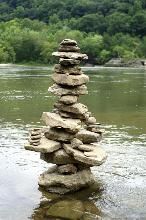 Cairn ~ a mound of stones meant to show the way to hikers on trails.  Whenever Emmy and I are on a rocky beach we build a cairn to show that we were there.  To me a cairn is a symbol of connection among humans and nature. Stacking Stones, Stone Balancing, Rock Cairn, Stone Cairns, Rock Sculpture, Backyard Garden Design, Garden Fountains, Stacked Stone, Landscaping With Rocks