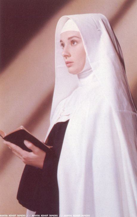 The Nun's Story (1959) The Nun's Story, Nuns Habits, The Nun, British Actresses, Audrey Hepburn, Old Hollywood, Nun Dress, A Book, Veil