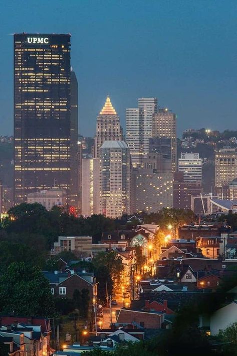 Pittsburgh Aesthetic Night, Pittsburgh Aesthetic Wallpaper, Pittsburgh Houses, Pittsburgh Aesthetic, Pittsburgh Strip District, Pittsburgh Apartments, Pittsburgh Downtown, Pittsburgh Photography, City By Night