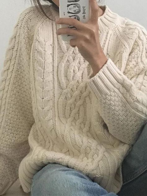 CHIC RETRO CABLE- KNIT SWEATER – rrdeye Blue Pants Outfit, Beige Knit Sweater, Pants Outfit Fall, Autumn Street Style, Current Fashion Trends, Knitting Women Sweater, Petite Outfits, High Fashion Street Style, Casual Sweaters