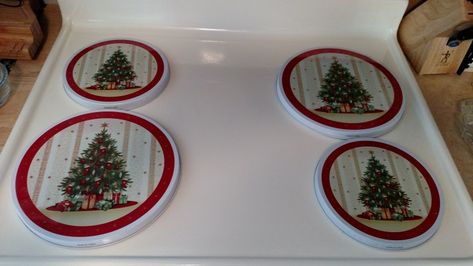 Christmas Light Switch Covers, Burner Covers, Small Kitchen Storage, Small Kitchen Organization, Christmas Kitchen Decor, Christmas Kitchen, Kitchen Bar Stools, Home Decor Kitchen, Kitchen Organization