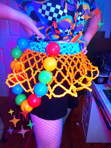 Ball Pit Chain, Kandi Pant Chain, Kandi Skirt, Kandi Clothes, Kandi Chain, Kandi Kids, Silly Outfits, Arcade Carpet, Kandi Cuff Patterns