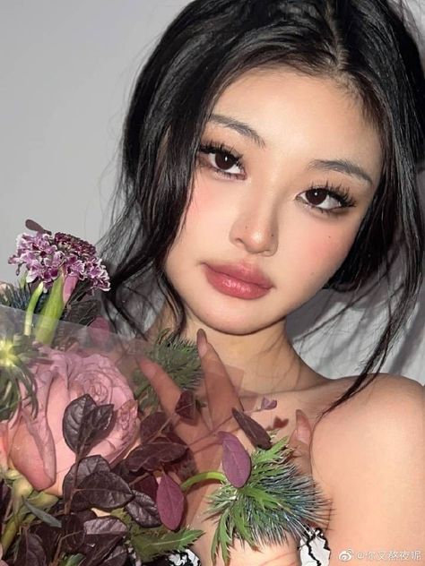 Makeup Asia, Makeup Ulzzang, Asian Makeup Looks, Korean Eye Makeup, Ulzzang Makeup, Cute Makeup Looks, Asian Eye Makeup, Short Hairstyle, Asian Makeup