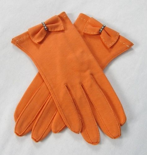 Aesthetic Colour, Orange Gloves, Wrist Gloves, Rainbow Board, Orange Accessories, Historic Fashion, Fall Chic, Orange Twist, Vintage Gloves