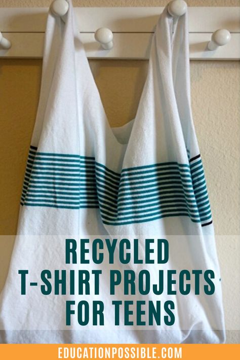 T Shirt Redesign, Old Tee Shirts, Recycling For Kids, Diy Throw Pillows, Recycled Outfits, Diy Crafts For Teens, Pet Pillow, T Shirt Bag, Upcycle Tshirt