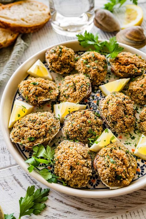 Best Italian Baked Stuffed Clams Oreganata Recipe - CucinaByElena Baked Clams Recipe, Clams Oreganata, Oreganata Recipe, Baked Clams Oreganata, Stuffed Clams, Baked Clams, Stuffed Shells Ricotta, Clam Bake, Stuffed Shells Recipe