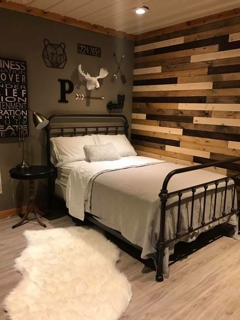 Country Room Ideas Bedroom, Adult Male Bedroom Ideas, Rustic Boys Bedrooms, Young Mans Bedroom Ideas, Tiny Cabin Plans, Male Bedroom Ideas, Western Bedrooms, Kids Bedroom Boys, Boys Bedroom Makeover