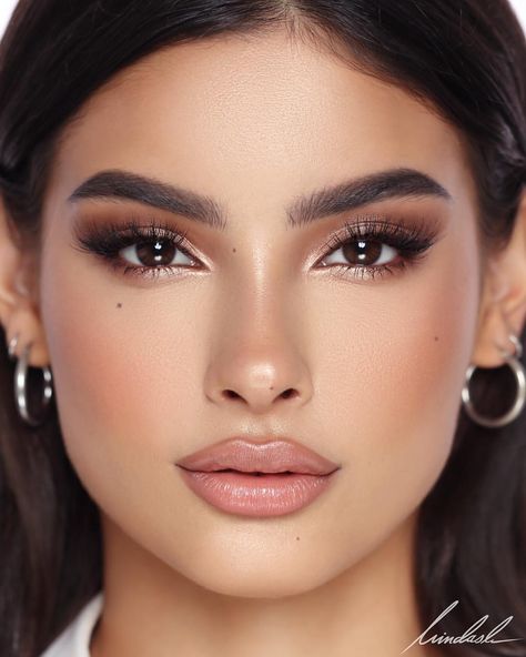 My Signature Makeup Look! 🖤 on the flawless @camiromer. 🖤PRODUCT Signature Makeup Look, Natural Summer Makeup, Wedding Hairstyles And Makeup, Mekap Mata, Smink Inspiration, Brown Makeup, Braut Make-up, Makijaż Smokey Eye, Wedding Makeup Looks