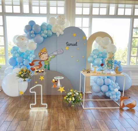 1st Bday Decoration Ideas, Ideas Para Primer Anito Varon, Birthday Theme For Boys 1st, 1year Birthday Decorations, Baby Birthday Theme, Little Prince Cake, Little Prince, First Birthday Decor, Little Prince Birthday Party