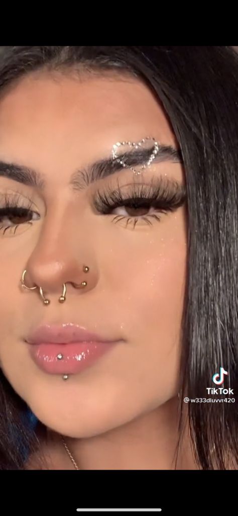 Septum Piercing In Nostril, Septum Ring In Nostril, Septum Jewelry In Nostril, Septum With Double Nose Piercing, 2 Nostril Piercings, Both Nostrils Pierced With Septum, Nostril And Septum Piercing Together, Septum And Nostril Piercing, Double Nose Piercing