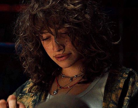 Riley Hellraiser, Hellraiser 2022, Odessa Azion, Masc Women, Odessa, Face Claims, Hair Inspo, Curly Hair, Hair Inspiration