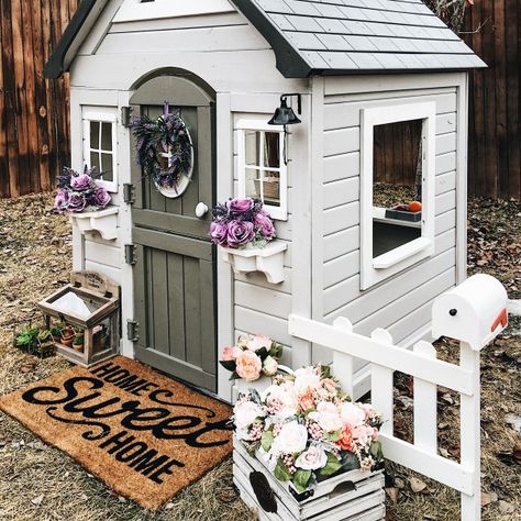 DIY | PLAYHOUSE EDITION – Playhouse Decor Interior, Wood Playhouse Makeover, Playhouse Paint Ideas, Wooden Playhouse Makeover, Little Tikes Playhouse Makeover, Playhouse Interior Ideas, Painted Playhouse, Little Tikes Makeover, Playhouse Remodel