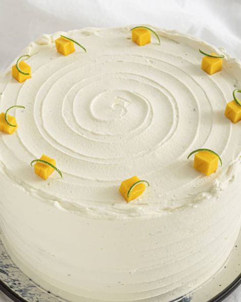 Fresh Mango Cake, Mango Cake Recipe, Cheese Soufflé, Whipped Mascarpone, Cake Flour Substitute, Butter Cakes, Mascarpone Frosting, Mango Cake, Cake Templates