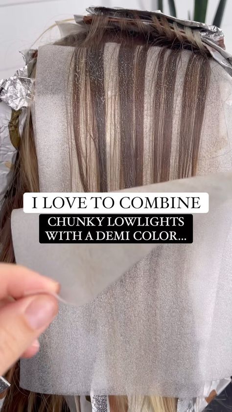 Chunky Lowlights, Chunky Blonde Highlights, Root Melt, Hair Colors For Brunettes, Colors For Brunettes, Fall Winter Hair Color, Dimensional Blonde, Summer Balayage, Teased Hair