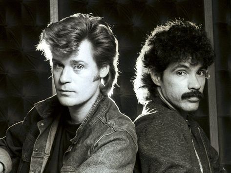 Best Karaoke Songs, Daryl Hall And John Oates, Hall Oates, Hall And Oates, John Oates, Hall & Oates, Hunter S Thompson, Daryl Hall, Restraining Order