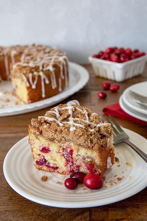 Orange Crumb Cake, Cranberry Crumb Cake, Cranberry Coffee Cake, Baker Bettie, Pecan Coffee Cake, Pie Muffins, Crumb Cake Recipe, Friendship Bread, Delish Desserts