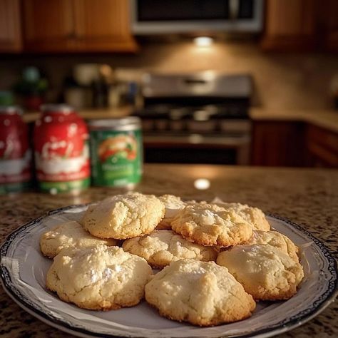 Angel Food Cake Cookies - Free Style in KItchen Weight Watchers Angel Food Cake Cookies, Angel Food Cake Cookies, Crustless Pumpkin Pie Cupcakes, Ww Sweets, Pizza Pasta Bake, Pumpkin Pie Cupcakes, Holidays Recipes, Homemade Fudge Recipes, Crustless Pumpkin Pie