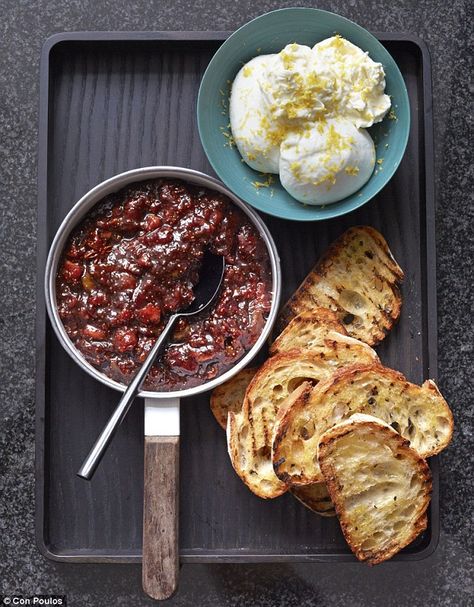 Burrata with quick balsamic fig jam  and crostini Fig Recipes, Fig Jam, High Tea, Puglia, Appetizer Snacks, Chutney, Wine Recipes, The Star, Food Inspiration