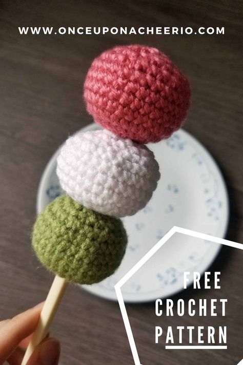 Japan Amigurumi Free Pattern, Mochi Crochet Pattern Free, Ramen Amigurumi, Amigurumi Dessert, Crochet Dango, Japan Crochet, Crochet Mochi, Skewer Crafts, Crochet Dessert