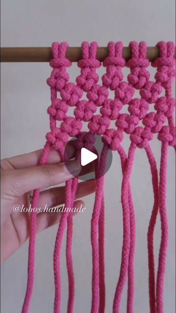 Chinese Crown Knot Macrame, Crown Knot Macrame, Macrame Wall Art Tutorial, Macrame Art Ideas, Macrame How To, Macrame Design Pattern, Macrame Diy Beginners, How To Macrame For Beginners, Patron Macrame