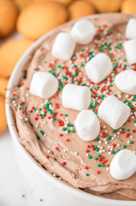 Hot Chocolate Dip Recipe, Hot Chocolate Dip, Christmas Party Finger Foods, Chocolate Dip Recipe, Holiday Finger Foods, Easy Dessert Dips, Hot Chocolate Brownies, Dip With Cream Cheese, Christmas Finger Foods