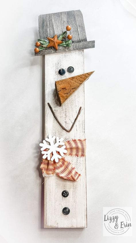 Snow Man Wood Craft, Snowman Wood Sign, Wooden Snowman Crafts, Pallet Snowman, Crafts Snowman, Christmas Crafts Snowman, Hey Girl Hey, Snowman Crafts Diy, Wooden Ideas