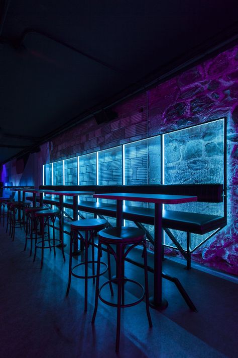 Cyberpunk Interior, Booth Lighting, Bar In Casa, Neon City, Nightclub Design, Pub Design, Bar Interior Design, Bar Interior, Lounge Design