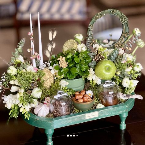 Norouz Ideas, Haftseen Design, Norooz Design, Nowruz Table, African Figurines, Haft Seen, Host A Party, Business Card Mock Up, Flower Decorations