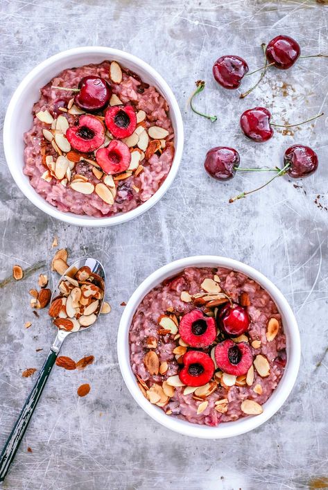 Poached Eggs On Toast, Almond Oatmeal, Cherry Oatmeal, Clean Eating Vegetarian, Homemade Ramen, Oatmeal Recipe, Cherry Almond, Almond Flavor, Vegetarian Breakfast