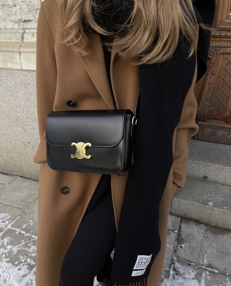 Celine Triomphe Bag, Luxury Vision Board, Black Designer Bags, Triomphe Bag, Casual Everyday Outfits, Chic High Heels, Celine Triomphe, Edgy Accessories, Paris Girl