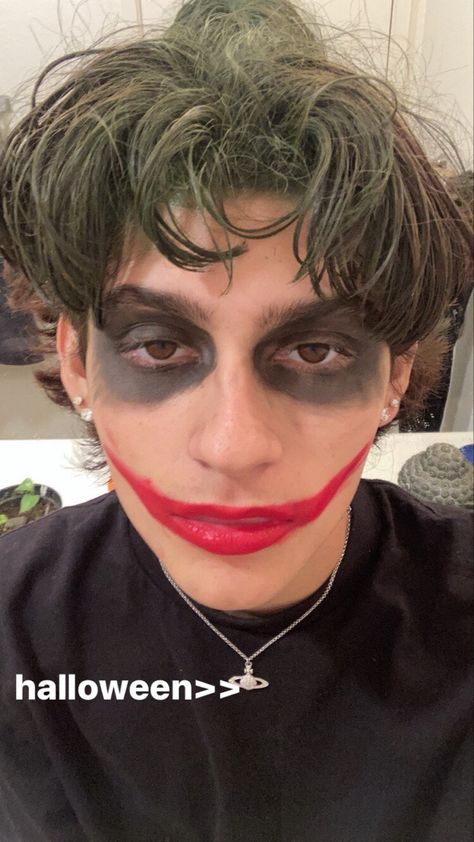 Boy Halloween Makeup, Kidcore Art, Joker Makeup, Halloween Makeup Pretty, Kodak Black, Halloween Inspo, Halloween Make, Im Awesome, Body Painting