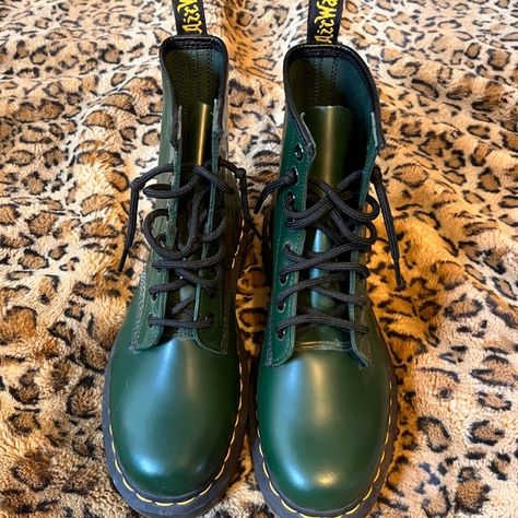 Dark Green Doc Marten 8 Eye Boots, Size 6 Doc Marten, Green Boots, Doc Martens, Dr. Martens Boots, Combat Boots, Dark Green, Cute Outfits, Walking, Size 6