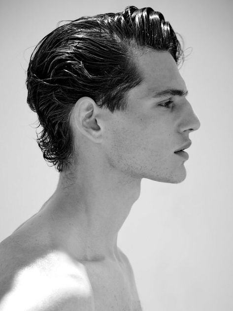 . - PAU RAMIS @newmadisonparis Male Side Profile, Facial Aesthetic, Ford Sport, Side Profiles, Expression Face, Portrait Studies, Aesthetic Designer, Side Portrait, Facial Anatomy