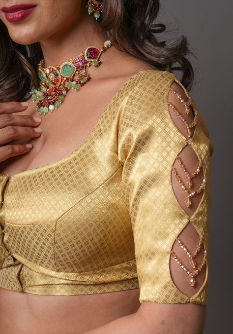 Trendy Blouse Design For Saree, Saree Blouse Sleeve Pattern, Slives Designs For Blouse New, Blouse Designs Hands, Golden Blouse Designs Latest, Sleeve Pattern For Blouse, Unique Sleeves Design For Blouse, Sleeves Designs For Blouse, Gold Blouse Designs Latest