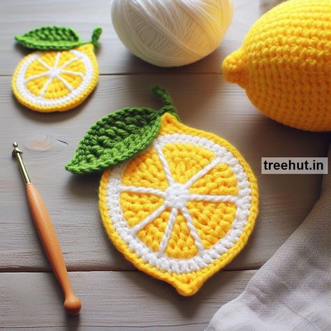 Lemon Crochet Coaster Ideas Crochet Lemon Potholder Pattern, Crochet Food Potholders, Crochet Lemon Coasters, Crochet Bee Coaster Pattern Free, Fruit Crochet Coasters, Crochet Summer Coasters, Crochet Fruit Coasters, Crochet Lemon Pattern Free, Crochet Costers Ideas