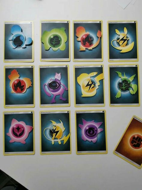 Pokemon Card Ideas, Pokemon Card Wall Art, Pokemon Energy Card Art, Pokemon Cards Diy Crafts, Crafts With Pokemon Cards, Pokemon Art Ideas, Painting Pokemon Cards, Pokemon Card Art Diy, Upcycle Pokemon Cards