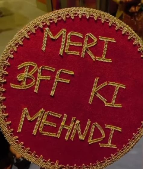 Barat Props Ideas, Shadi Wala Ghar Decor, Mehndi Props Ideas, Mithai Toppers, Mehndi Signs, Mehendi Decor Ideas, Hanging Wedding Decorations, Diy Floral Decor, Wedding Gift Pack