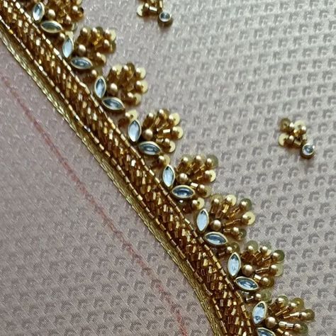 Kundan Blouse Designs, Simple Aari Work Designs, Design Of Blouse, Aari Thread Work, Zardosi Flower, Simple Work Blouse, Exclusive Blouse Designs, Simple Aari Work Blouse, Simple Blouse Design