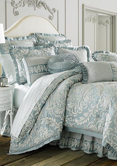 Bedings Ideas, French Provincial Bed, Bedroom Comforter Sets, Provincial Furniture, French Provincial Furniture, Beautiful Beds, Couture Design, Bed Spread, Elegant Bedding