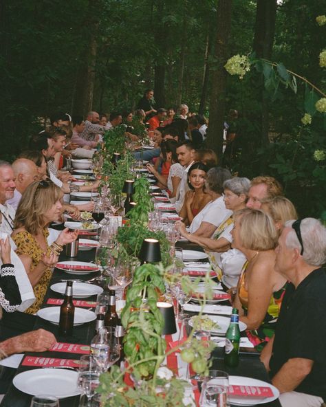 Stone fired pizzas, wine-to-table tastings, local Italian bites + fresh cannolis. What a night!! 🍕🍷🥖🍅 Venue: @morninggloryfarm Planning + Design: @honeythymeevents Florals: @seededeventsanddesign Beauty: @looklovebabes Food + Bev: @kingoffirepizza Italian Snacks: @nonnamariasmarket Stationery: @hannahturnerstudio Photo: @georgiagraceephotography Content Creator: @dreamy_content Rentals: @curatedeventscharlotte Embroidering: Grandma ❣️ #weddingdesigner #luxuryeventplanner #italiant... Italian Rehearsal Dinner, Ysl Earrings, Italian Snacks, Mobile Catering, Italian Family, We The Kings, Catering Options, Fire Food, Wedding Reception Food