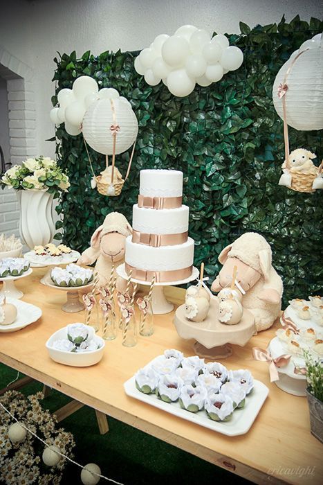 BABY SHOWER CENTERPIECE IDEAS-16 Baby Shower Ideas Gender Neutral, Baby Lamb Baby Shower, Trendy Baby Shower Ideas, Summer Baby Shower, Baby Shower Inspiration, Shower Bebe, Shower Centerpieces, Shower Themes, Baby Shower Planning