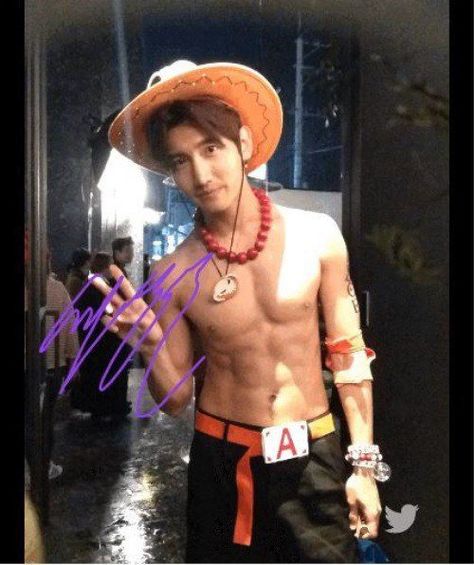 Happy Halloween! What are your favorite celebs dressed up as this year? | allkpop.com what forbidden Quest is ChangMin up to? (see what i did there..Scholar Who Walks The Night..yep) Changmin Tvxq, Tvxq Changmin, Annual Halloween Party, Chang Min, Voice Actor, Big Bang, Super Junior, Asian Men, Bigbang