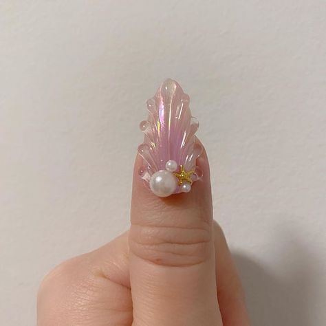 Nail Inspo Cute Aesthetic, Nails Wet Look, Pink Opal Nails Acrylic, Pink Mermaidcore Outfits, Mermaid Core Aesthetic Nails, Siren Core Makeup, Wet Nails Look, Mermaid Core Hair, Mermaid Core Makeup