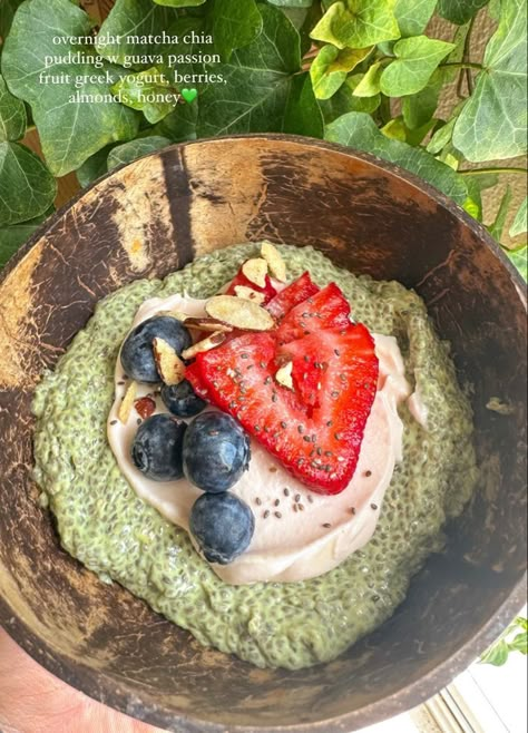 Matcha Oats, Matcha Chia Pudding, Face Fat, Christmas Meals, Festive Recipes, Healthy Lifestyle Food, Edible Gifts, Food Is Fuel, Chia Pudding