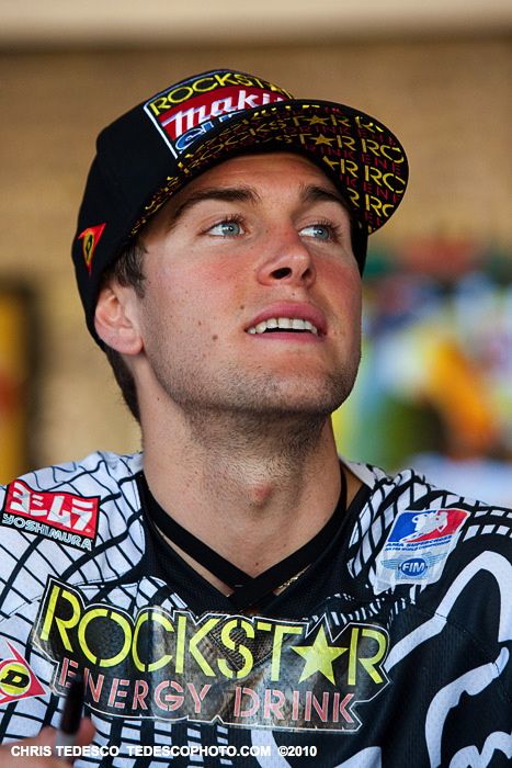 Ryan Dungey. At Washougal in 2010. Gorgeous man! Ryan Dungey, Monster Energy Supercross, Motocross Girls, Motocross Love, Dirt Bike Racing, Motocross Racing, Man Crush Everyday, Bike Rider, Cute Celebrities