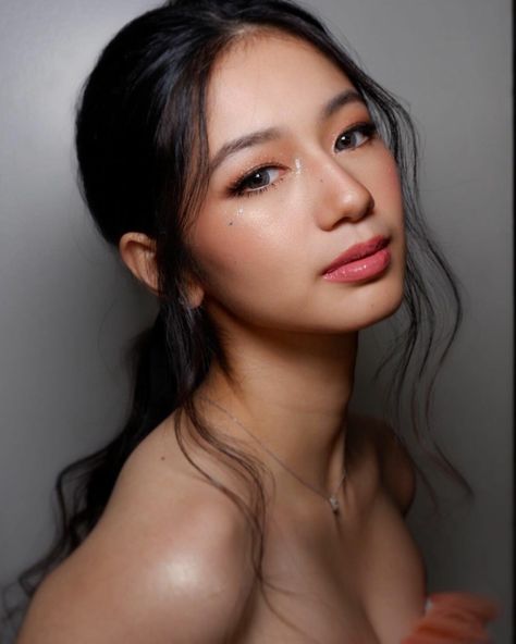 Kaori Oinuma, Talent Management, Reality Television, Big Brother, Graphic Poster, Artist Studio, Actresses, Quick Saves